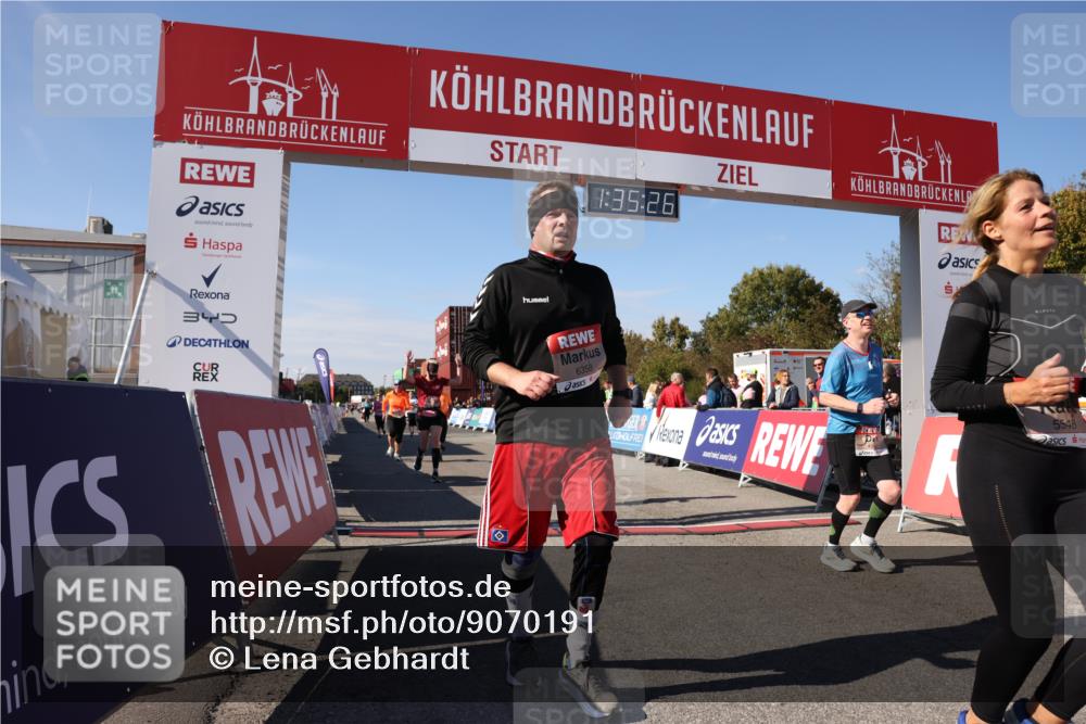 03.10.2025 - Köhlbrandbrückenlauf Lena Gebhardt http://msf.ph/oto/9070191 03.10.2025 13:35:27 Ziel 4434, 4440, 4886, 4949, 5140, 5279, 5356, 5517, 5548, 5575, 6204, 6205, 6283, 6358, 6411, 6547 meine-sportfotos.de