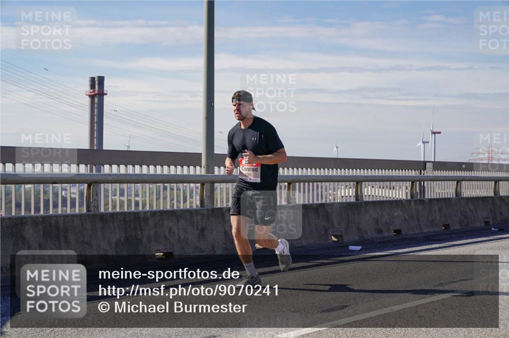 03.10.2025 - Köhlbrandbrückenlauf Michael Burmester http://msf.ph/oto/9070241 03.10.2025 12:33:45 Position 2 4089 meine-sportfotos.de