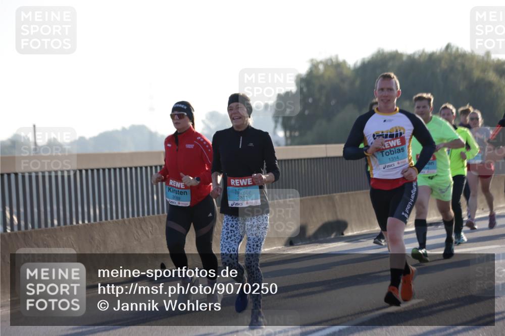 03.10.2025 - Köhlbrandbrückenlauf Jannik Wohlers http://msf.ph/oto/9070250 03.10.2025 09:17:27 Position 3 3189, 3811, 1314 meine-sportfotos.de