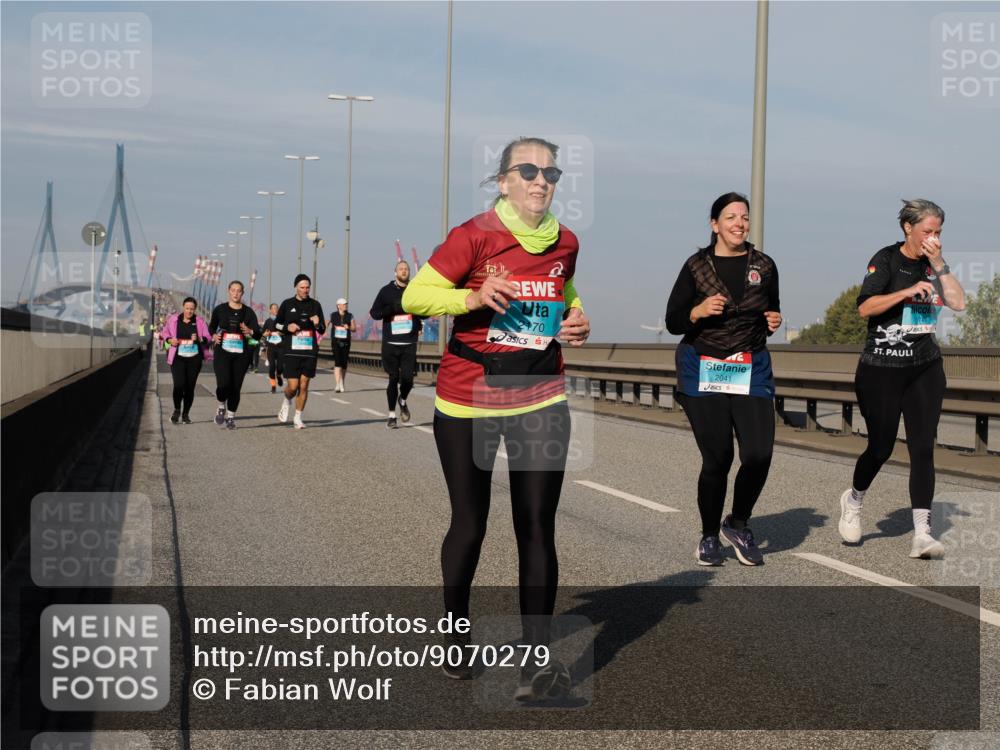 03.10.2025 - Köhlbrandbrückenlauf Fabian Wolf http://msf.ph/oto/9070279 03.10.2025 10:12:27 Position 3 2170, 2041 meine-sportfotos.de