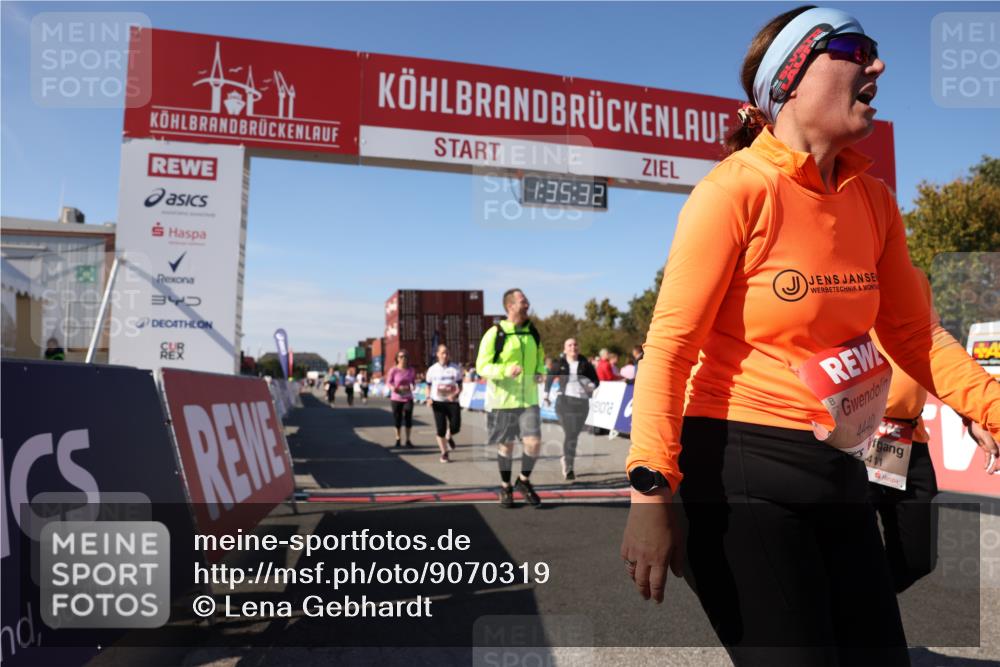 03.10.2025 - Köhlbrandbrückenlauf Lena Gebhardt http://msf.ph/oto/9070319 03.10.2025 13:35:32 Ziel 4434, 4440, 4949, 5140, 5356, 5517, 5539, 5548, 5575, 6283, 6358, 6411 meine-sportfotos.de