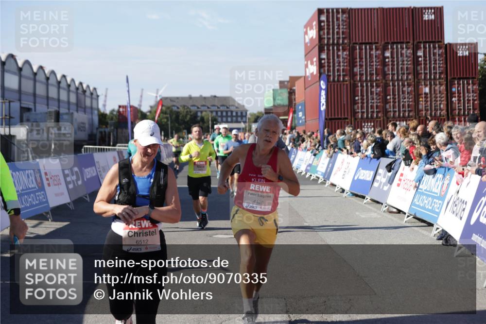 03.10.2025 - Köhlbrandbrückenlauf Jannik Wohlers http://msf.ph/oto/9070335 03.10.2025 13:14:25 Ziel 4400, 4426, 4437, 4569, 4776, 4888, 5132, 5282, 5782, 5805, 5902, 5903, 6012, 6327, 6418, 6512, 6735 meine-sportfotos.de