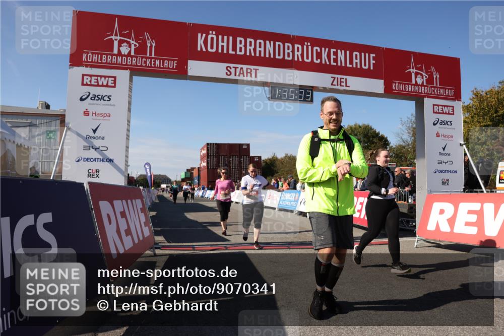 03.10.2025 - Köhlbrandbrückenlauf Lena Gebhardt http://msf.ph/oto/9070341 03.10.2025 13:35:34 Ziel 4434, 4440, 4949, 5140, 5356, 5517, 5539, 5548, 5575, 5680, 6283, 6358, 6396, 6411 meine-sportfotos.de