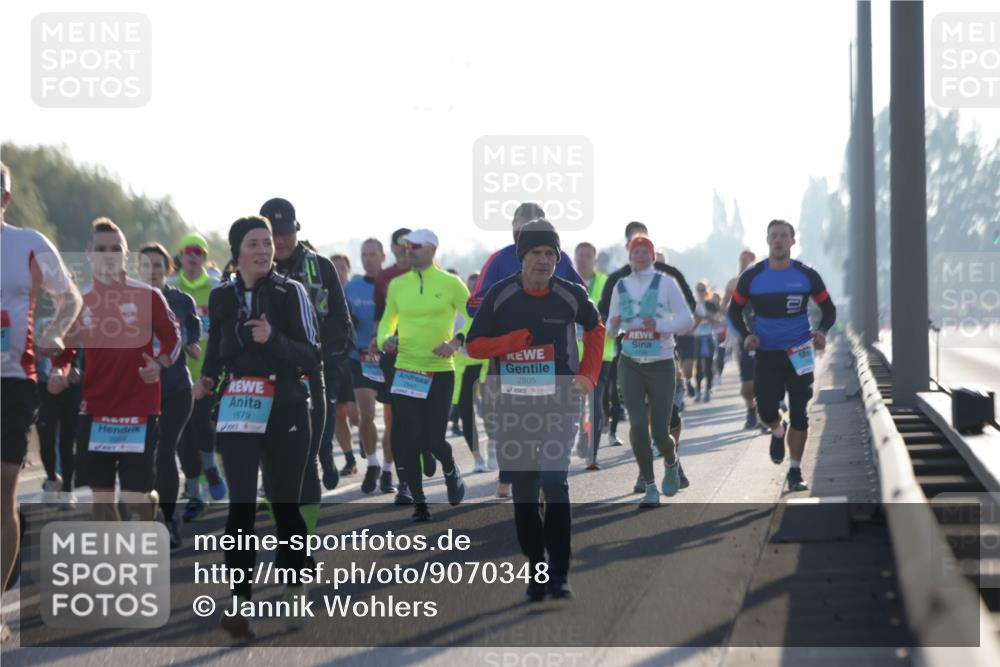 03.10.2025 - Köhlbrandbrückenlauf Jannik Wohlers http://msf.ph/oto/9070348 03.10.2025 09:17:31 Position 3 1679, 2805 meine-sportfotos.de