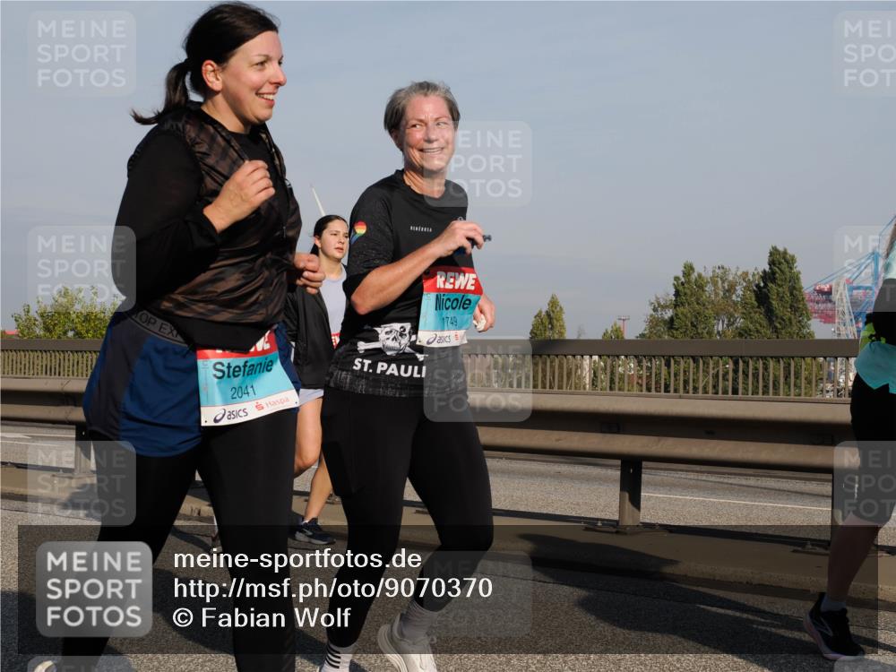 03.10.2025 - Köhlbrandbrückenlauf Fabian Wolf http://msf.ph/oto/9070370 03.10.2025 10:12:30 Position 3 2041, 1749 meine-sportfotos.de