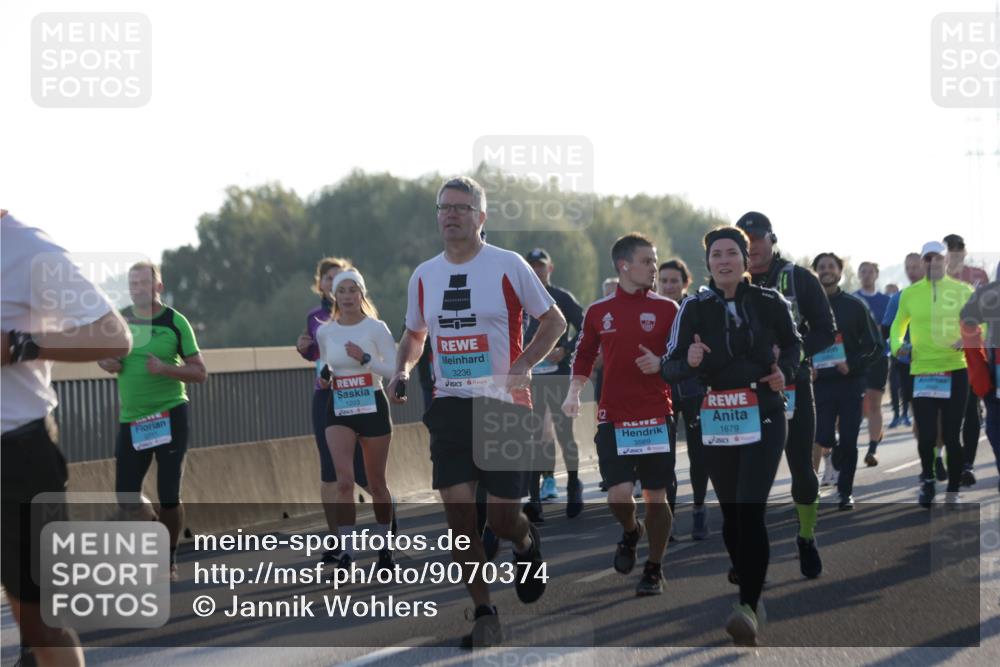 03.10.2025 - Köhlbrandbrückenlauf Jannik Wohlers http://msf.ph/oto/9070374 03.10.2025 09:17:32 Position 3 3236, 1203, 12, 3569, 1679 meine-sportfotos.de