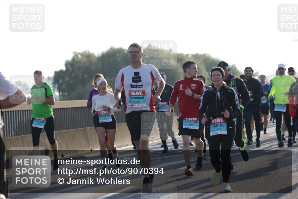 03.10.2025 - Köhlbrandbrückenlauf Jannik Wohlers http://msf.ph/oto/9070394 03.10.2025 09:17:32 Position 3 3236, 1203, 12, 3569, 1679 meine-sportfotos.de