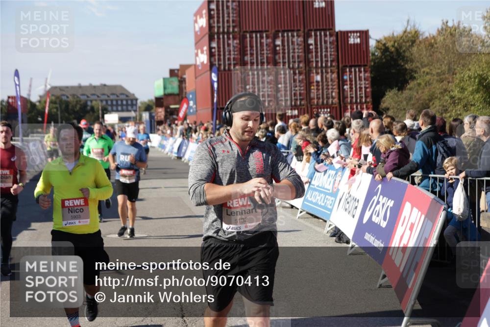 03.10.2025 - Köhlbrandbrückenlauf Jannik Wohlers http://msf.ph/oto/9070413 03.10.2025 13:14:28 Ziel 4259, 4400, 4426, 4776, 5132, 5282, 5782, 5805, 5902, 5903, 6012, 6512 meine-sportfotos.de