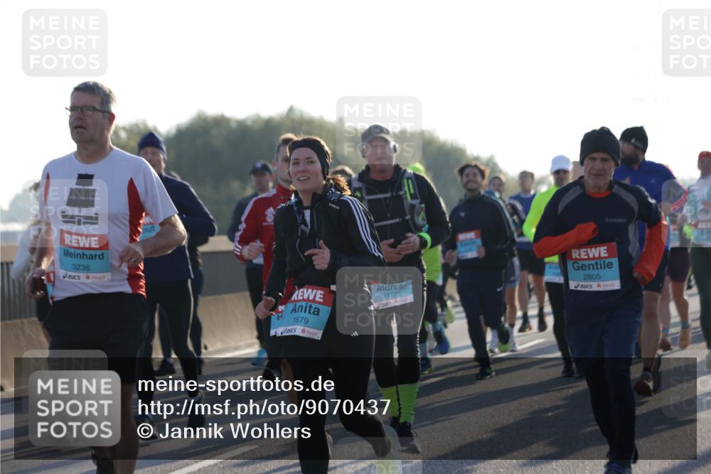 03.10.2025 - Köhlbrandbrückenlauf Jannik Wohlers http://msf.ph/oto/9070437 03.10.2025 09:17:33 Position 3 3236, 10, 1679, 1512, 2805 meine-sportfotos.de