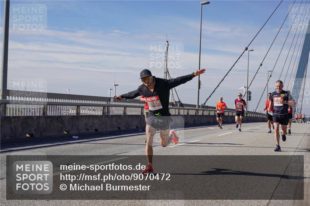 03.10.2025 - Köhlbrandbrückenlauf Michael Burmester http://msf.ph/oto/9070472 03.10.2025 12:34:32 Position 2 6804 meine-sportfotos.de