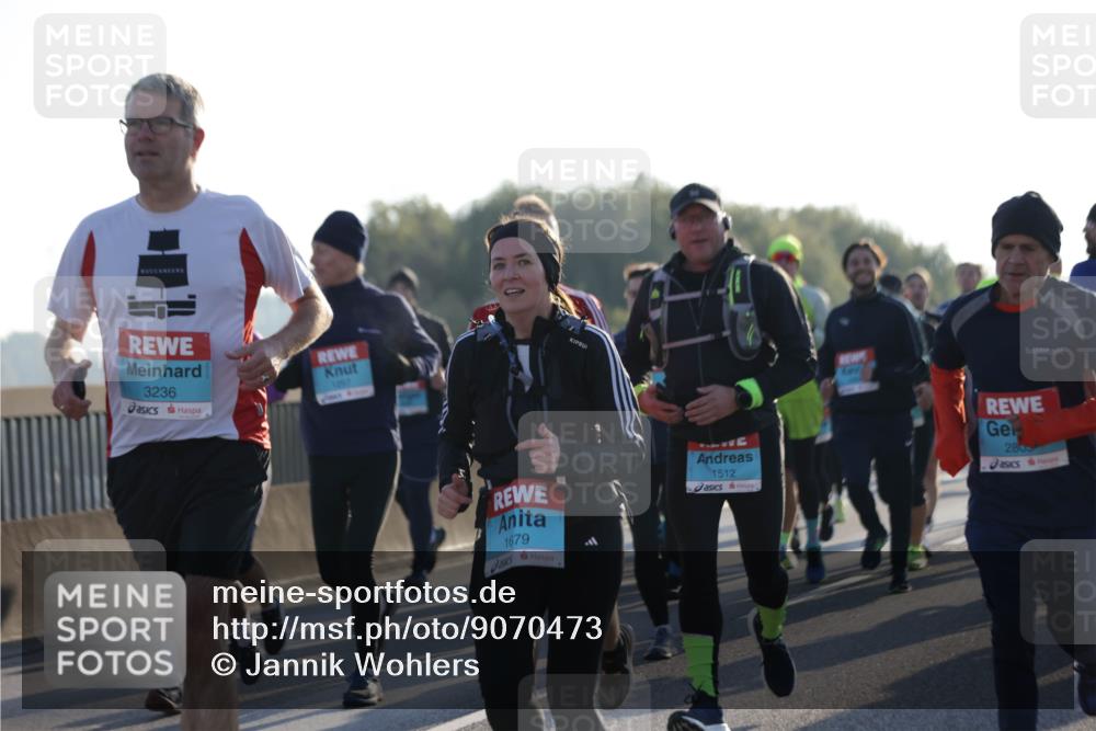 03.10.2025 - Köhlbrandbrückenlauf Jannik Wohlers http://msf.ph/oto/9070473 03.10.2025 09:17:33 Position 3 3236, 1257, 1679, 1512, 280 meine-sportfotos.de