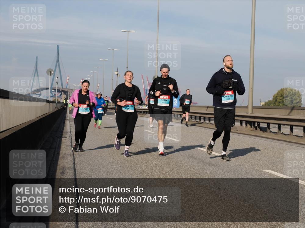 03.10.2025 - Köhlbrandbrückenlauf Fabian Wolf http://msf.ph/oto/9070475 03.10.2025 10:12:33 Position 3 2370, 3, 2838 meine-sportfotos.de