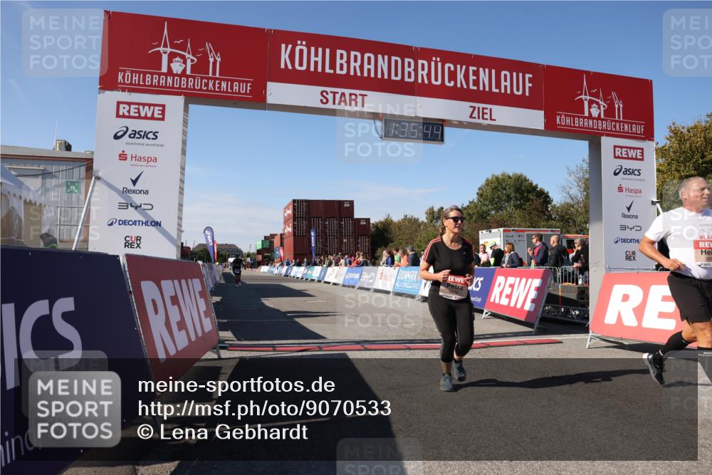 03.10.2025 - Köhlbrandbrückenlauf Lena Gebhardt http://msf.ph/oto/9070533 03.10.2025 13:35:44 Ziel 5539, 5680, 6079, 6396, 6508 meine-sportfotos.de