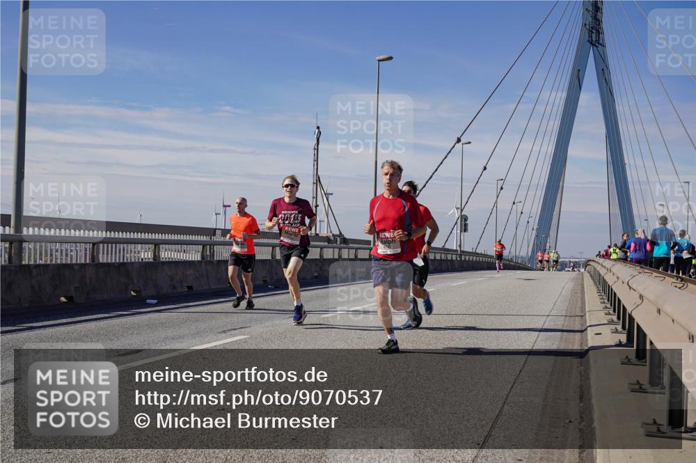 03.10.2025 - Köhlbrandbrückenlauf Michael Burmester http://msf.ph/oto/9070537 03.10.2025 12:34:36 Position 2 2015 meine-sportfotos.de