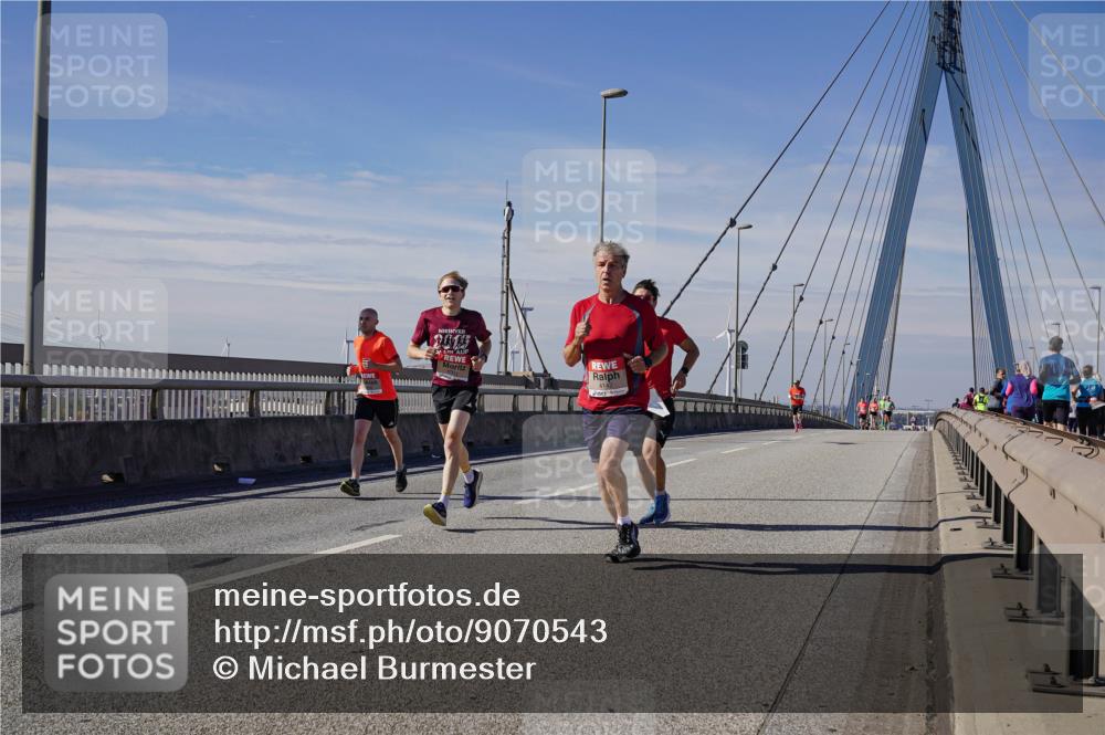 03.10.2025 - Köhlbrandbrückenlauf Michael Burmester http://msf.ph/oto/9070543 03.10.2025 12:34:36 Position 2 2015 meine-sportfotos.de