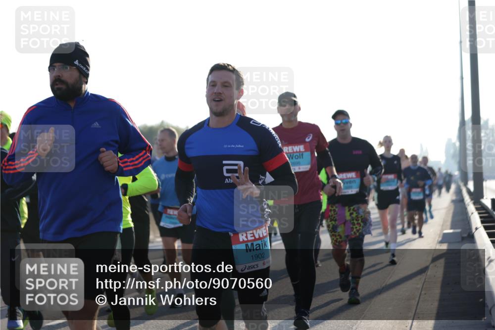 03.10.2025 - Köhlbrandbrückenlauf Jannik Wohlers http://msf.ph/oto/9070560 03.10.2025 09:17:36 Position 3 1902, 2696 meine-sportfotos.de