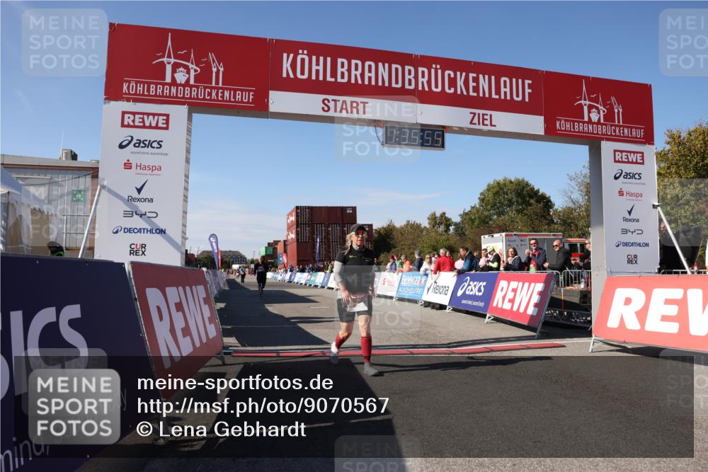 03.10.2025 - Köhlbrandbrückenlauf Lena Gebhardt http://msf.ph/oto/9070567 03.10.2025 13:35:55 Ziel 4972, 6292 meine-sportfotos.de