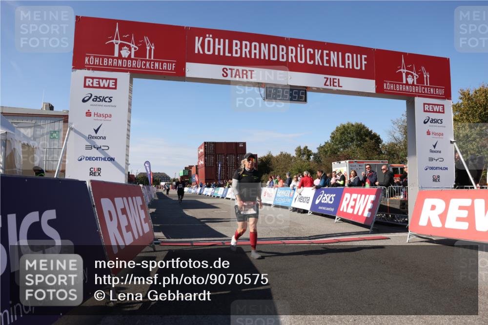 03.10.2025 - Köhlbrandbrückenlauf Lena Gebhardt http://msf.ph/oto/9070575 03.10.2025 13:35:55 Ziel 4972, 6292 meine-sportfotos.de