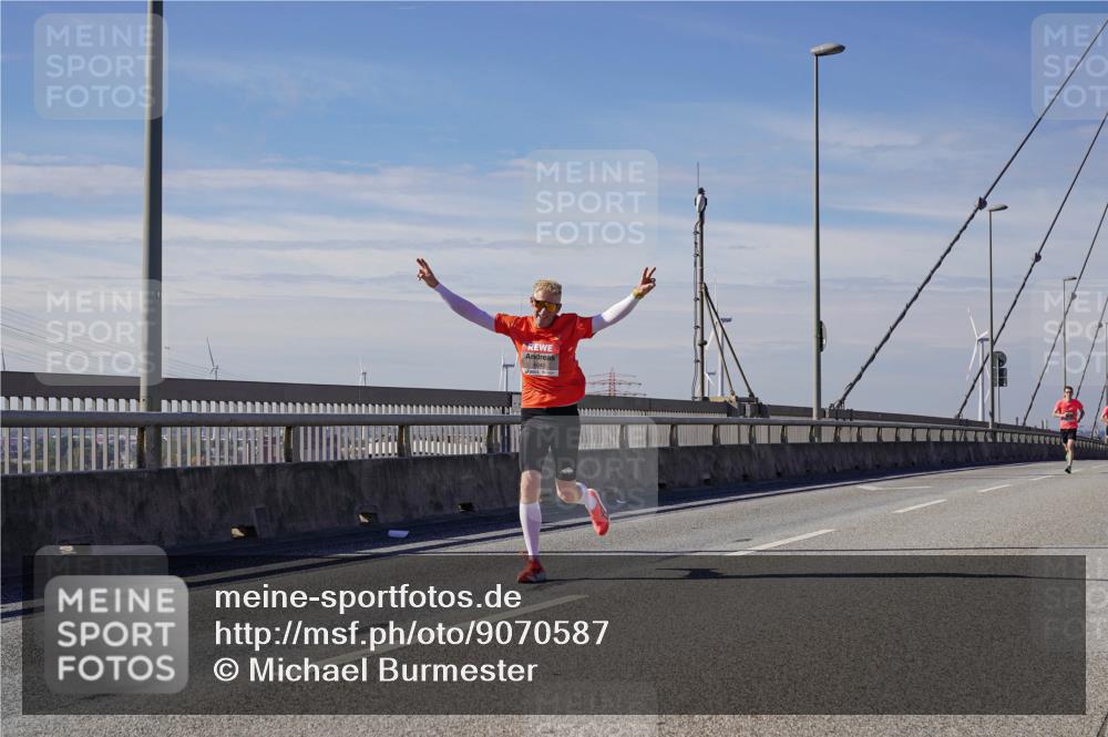03.10.2025 - Köhlbrandbrückenlauf Michael Burmester http://msf.ph/oto/9070587 03.10.2025 12:34:46 Position 2  meine-sportfotos.de