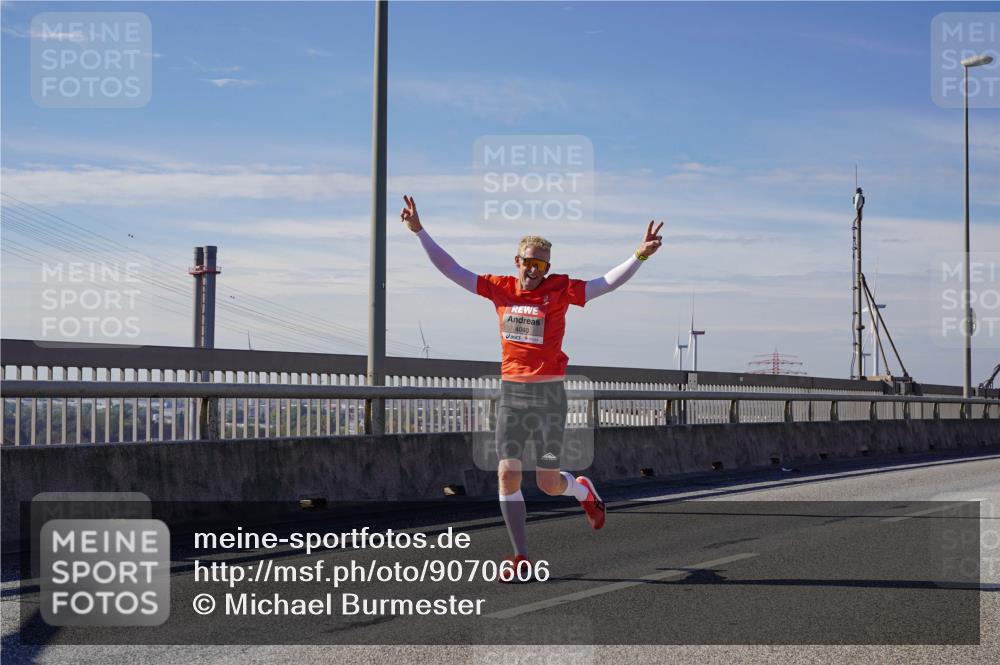 03.10.2025 - Köhlbrandbrückenlauf Michael Burmester http://msf.ph/oto/9070606 03.10.2025 12:34:47 Position 2 4040 meine-sportfotos.de