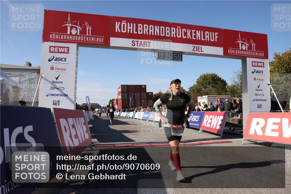 03.10.2025 - Köhlbrandbrückenlauf Lena Gebhardt http://msf.ph/oto/9070609 03.10.2025 13:35:57 Ziel 4972, 6292 meine-sportfotos.de