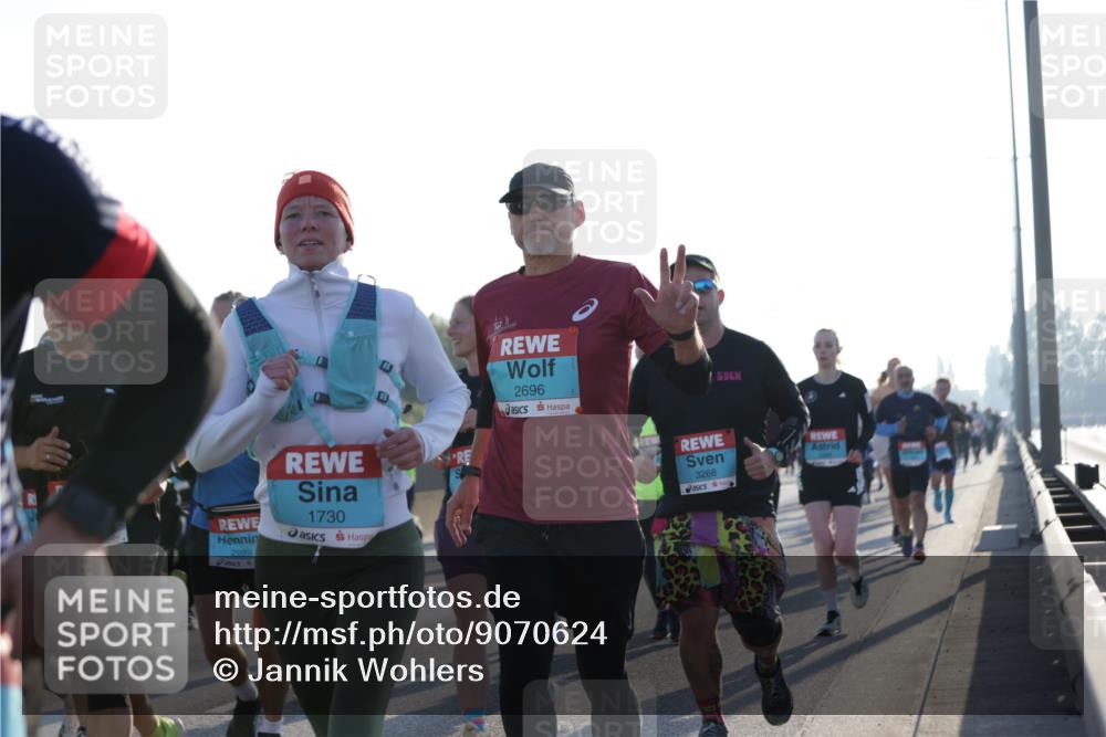 03.10.2025 - Köhlbrandbrückenlauf Jannik Wohlers http://msf.ph/oto/9070624 03.10.2025 09:17:37 Position 3 2989, 1730, 2696, 3268 meine-sportfotos.de