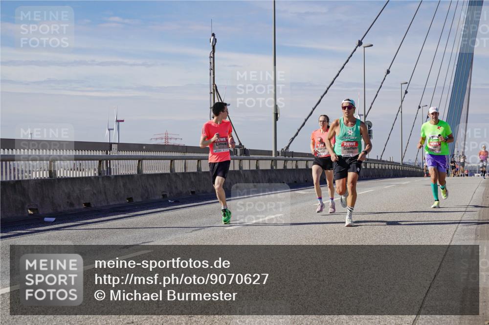03.10.2025 - Köhlbrandbrückenlauf Michael Burmester http://msf.ph/oto/9070627 03.10.2025 12:34:52 Position 2 5710 meine-sportfotos.de