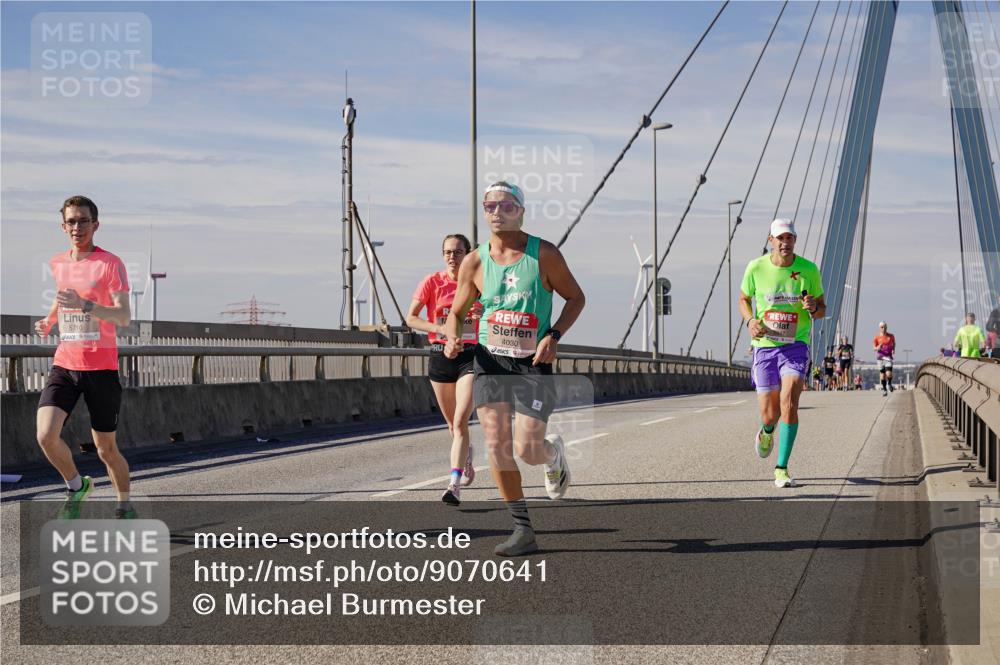 03.10.2025 - Köhlbrandbrückenlauf Michael Burmester http://msf.ph/oto/9070641 03.10.2025 12:34:53 Position 2 5710, 4030 meine-sportfotos.de
