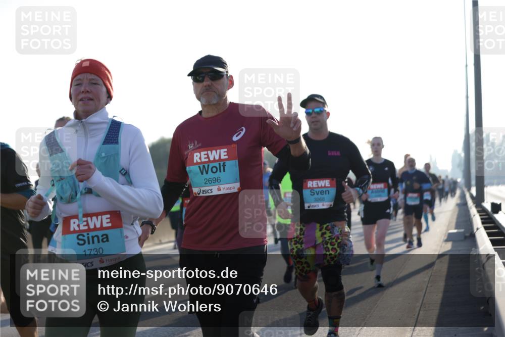 03.10.2025 - Köhlbrandbrückenlauf Jannik Wohlers http://msf.ph/oto/9070646 03.10.2025 09:17:38 Position 3 1730, 2696, 3268 meine-sportfotos.de
