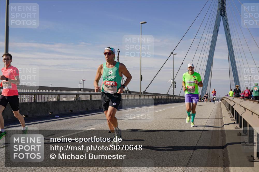 03.10.2025 - Köhlbrandbrückenlauf Michael Burmester http://msf.ph/oto/9070648 03.10.2025 12:34:54 Position 2 5710, 4030 meine-sportfotos.de
