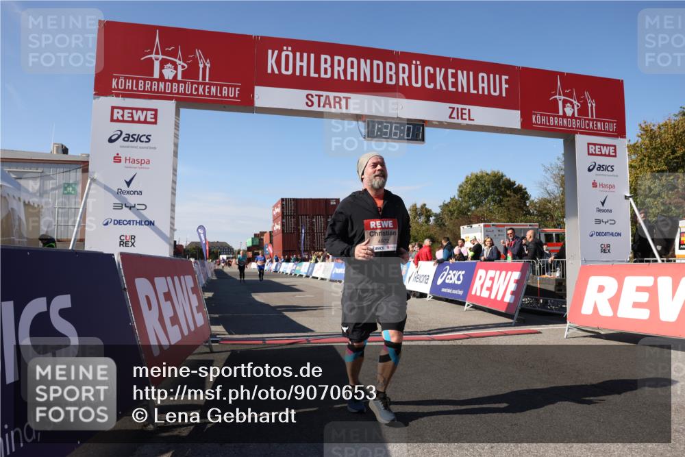 03.10.2025 - Köhlbrandbrückenlauf Lena Gebhardt http://msf.ph/oto/9070653 03.10.2025 13:36:01 Ziel 4972, 6292, 6670 meine-sportfotos.de