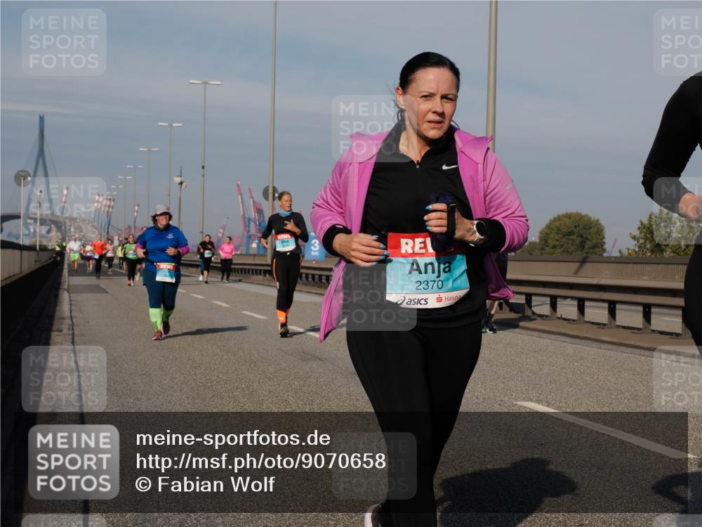 03.10.2025 - Köhlbrandbrückenlauf Fabian Wolf http://msf.ph/oto/9070658 03.10.2025 10:12:38 Position 3 3, 2370 meine-sportfotos.de