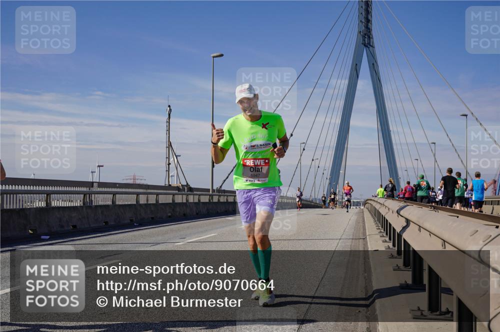03.10.2025 - Köhlbrandbrückenlauf Michael Burmester http://msf.ph/oto/9070664 03.10.2025 12:34:55 Position 2 5947 meine-sportfotos.de