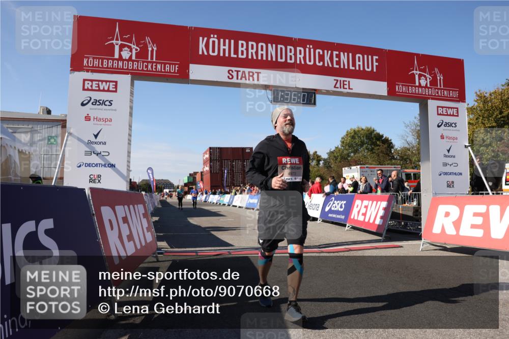 03.10.2025 - Köhlbrandbrückenlauf Lena Gebhardt http://msf.ph/oto/9070668 03.10.2025 13:36:01 Ziel 4972, 6292, 6670 meine-sportfotos.de