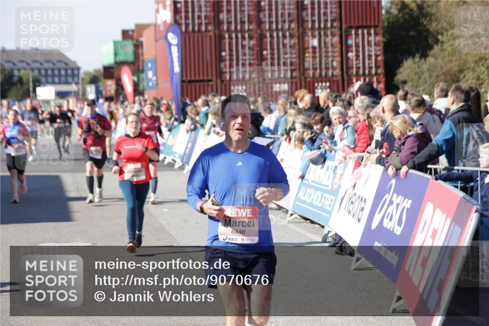 03.10.2025 - Köhlbrandbrückenlauf Jannik Wohlers http://msf.ph/oto/9070676 03.10.2025 13:14:42 Ziel 4202, 4259, 4424, 4509, 4533, 4684, 4692, 4788, 4869, 5249, 5682, 5686, 5711, 6316, 6344, 6448, 6849 meine-sportfotos.de