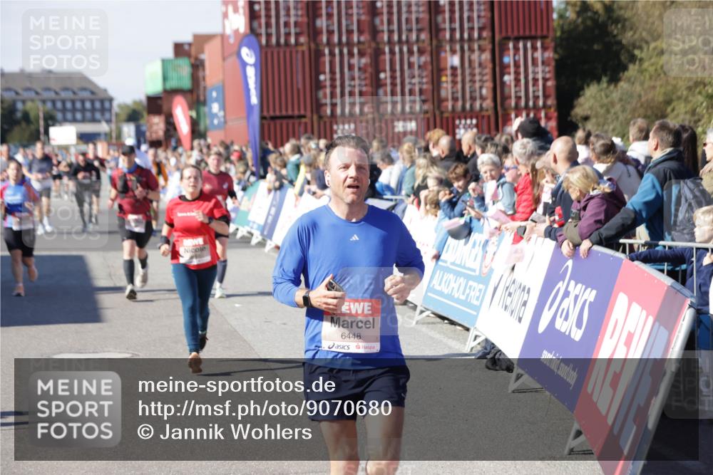 03.10.2025 - Köhlbrandbrückenlauf Jannik Wohlers http://msf.ph/oto/9070680 03.10.2025 13:14:42 Ziel 4202, 4259, 4424, 4509, 4533, 4684, 4692, 4788, 4869, 5249, 5682, 5686, 5711, 6316, 6344, 6448, 6849 meine-sportfotos.de