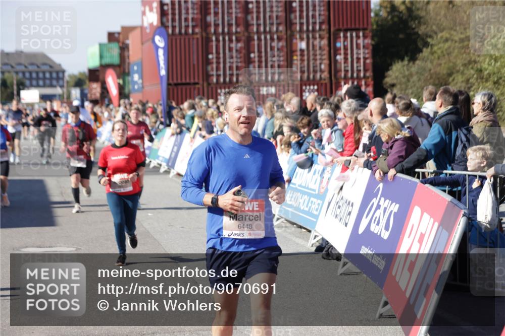 03.10.2025 - Köhlbrandbrückenlauf Jannik Wohlers http://msf.ph/oto/9070691 03.10.2025 13:14:42 Ziel 4202, 4259, 4424, 4509, 4533, 4684, 4692, 4788, 4869, 5249, 5682, 5686, 5711, 6316, 6344, 6448, 6849 meine-sportfotos.de