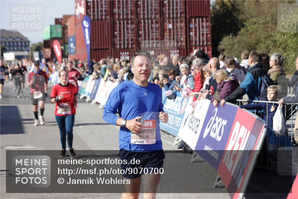 03.10.2025 - Köhlbrandbrückenlauf Jannik Wohlers http://msf.ph/oto/9070700 03.10.2025 13:14:42 Ziel 4202, 4259, 4424, 4509, 4533, 4684, 4692, 4788, 4869, 5249, 5682, 5686, 5711, 6316, 6344, 6448, 6849 meine-sportfotos.de