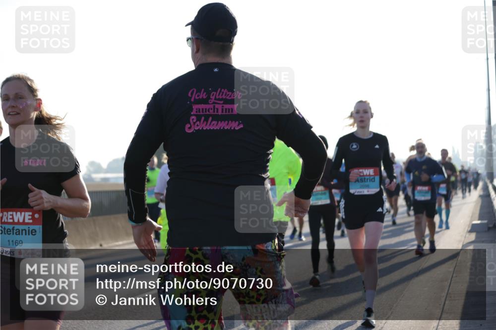 03.10.2025 - Köhlbrandbrückenlauf Jannik Wohlers http://msf.ph/oto/9070730 03.10.2025 09:17:39 Position 3 1169, 2698 meine-sportfotos.de