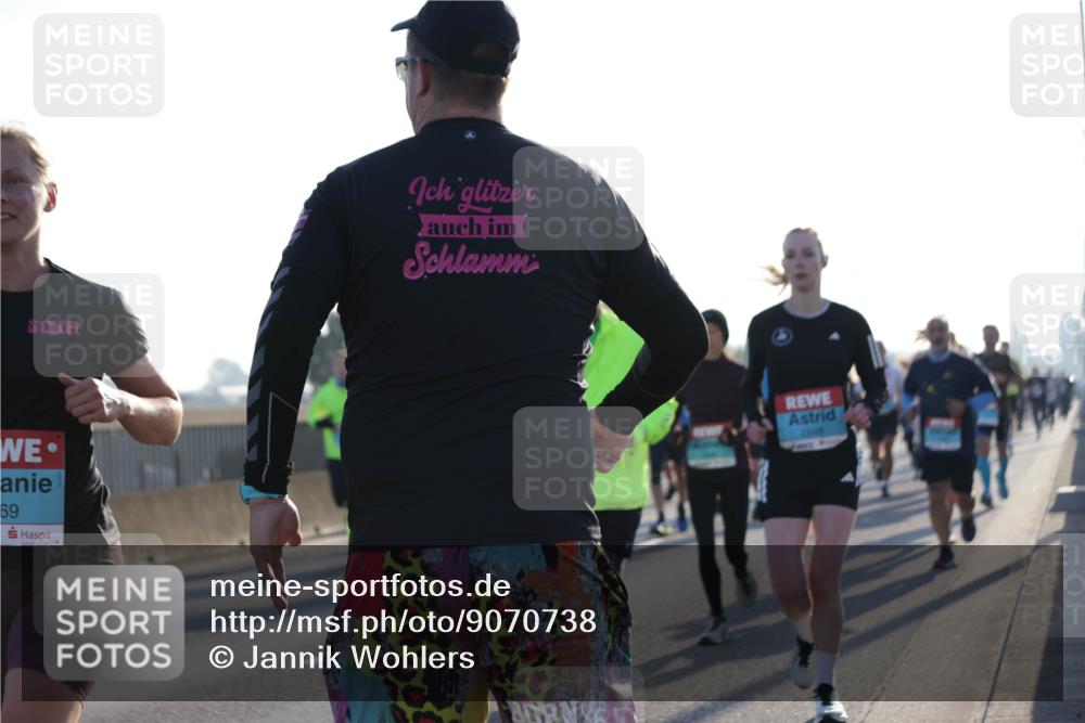 03.10.2025 - Köhlbrandbrückenlauf Jannik Wohlers http://msf.ph/oto/9070738 03.10.2025 09:17:39 Position 3 69, 2604 meine-sportfotos.de