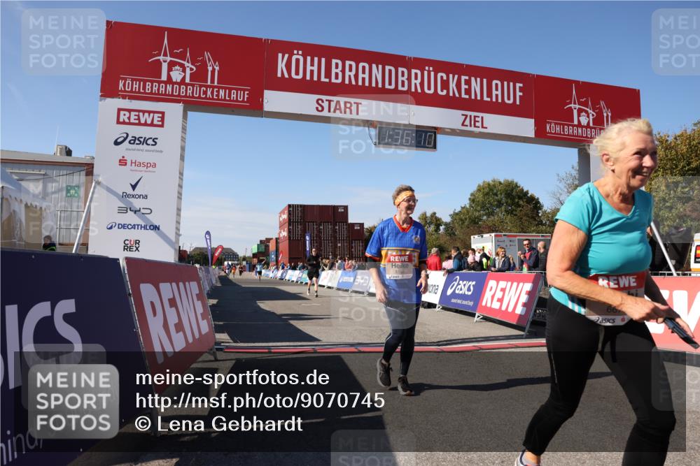 03.10.2025 - Köhlbrandbrückenlauf Lena Gebhardt http://msf.ph/oto/9070745 03.10.2025 13:36:10 Ziel 5045, 5158, 6670 meine-sportfotos.de
