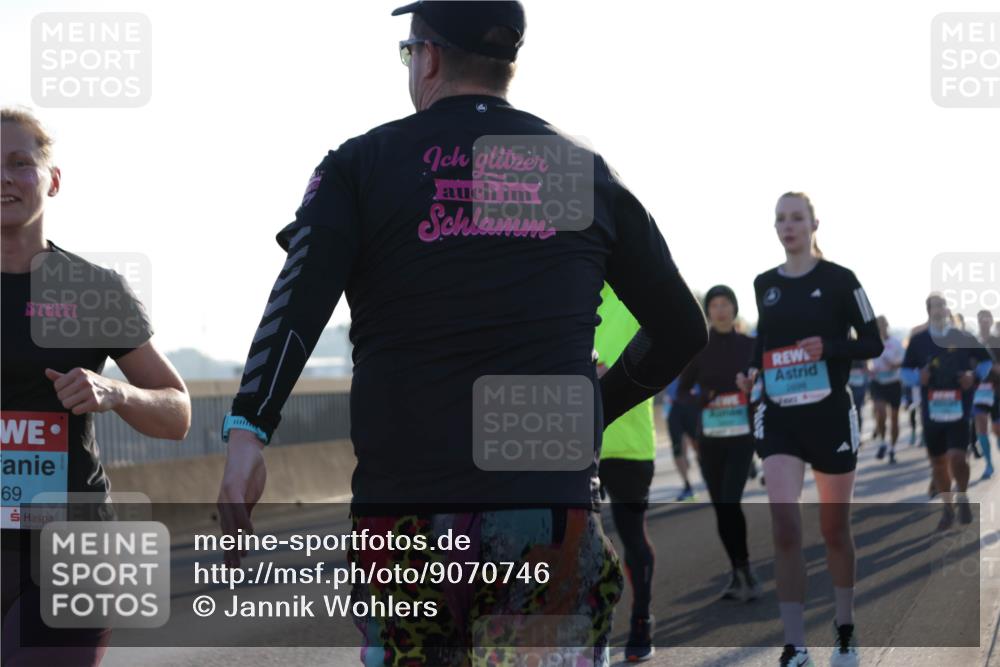 03.10.2025 - Köhlbrandbrückenlauf Jannik Wohlers http://msf.ph/oto/9070746 03.10.2025 09:17:39 Position 3 69, 2008 meine-sportfotos.de