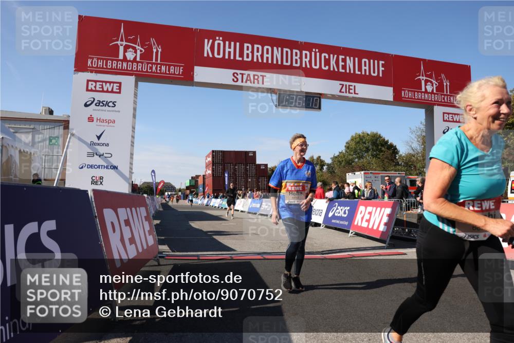 03.10.2025 - Köhlbrandbrückenlauf Lena Gebhardt http://msf.ph/oto/9070752 03.10.2025 13:36:10 Ziel 5045, 5158, 6670 meine-sportfotos.de