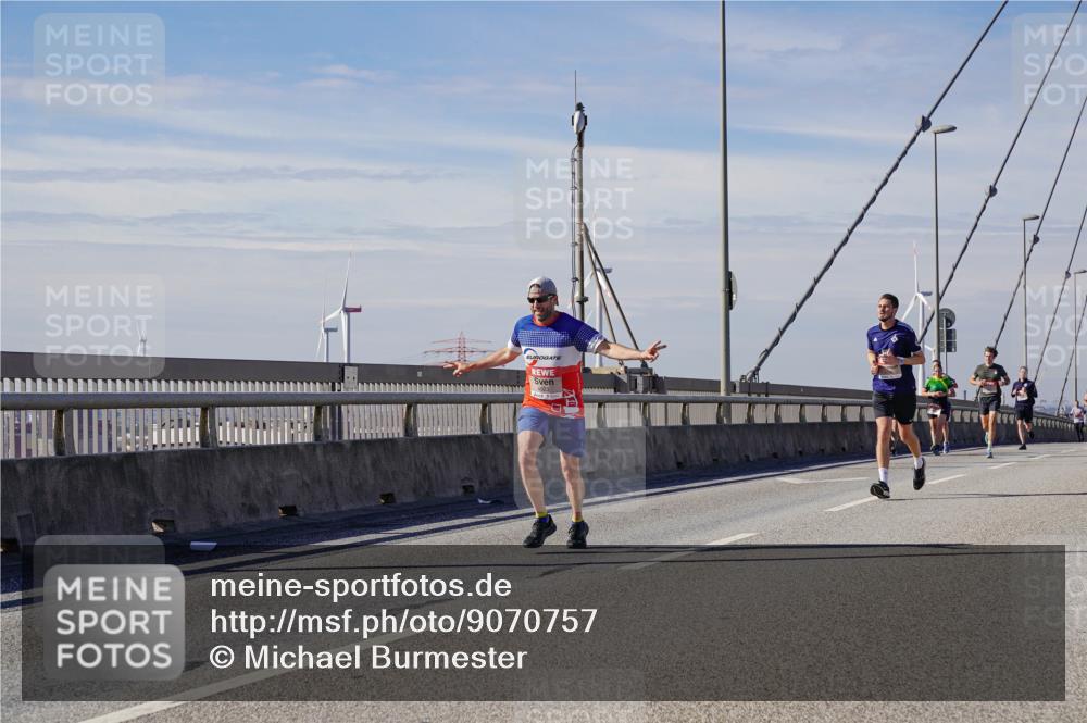 03.10.2025 - Köhlbrandbrückenlauf Michael Burmester http://msf.ph/oto/9070757 03.10.2025 12:35:14 Position 2  meine-sportfotos.de