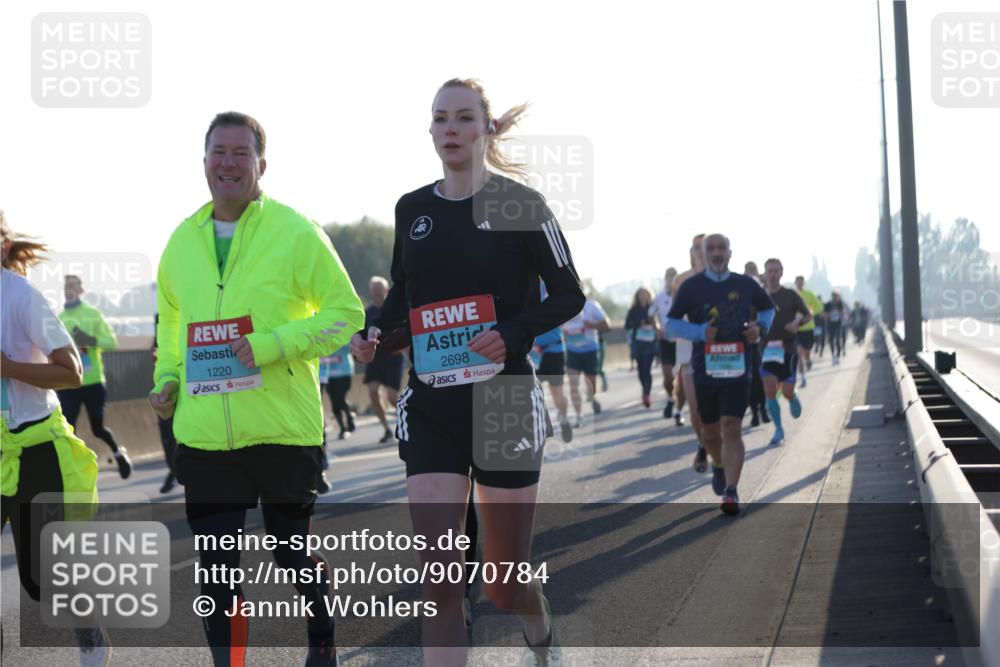03.10.2025 - Köhlbrandbrückenlauf Jannik Wohlers http://msf.ph/oto/9070784 03.10.2025 09:17:40 Position 3 1220, 2698 meine-sportfotos.de