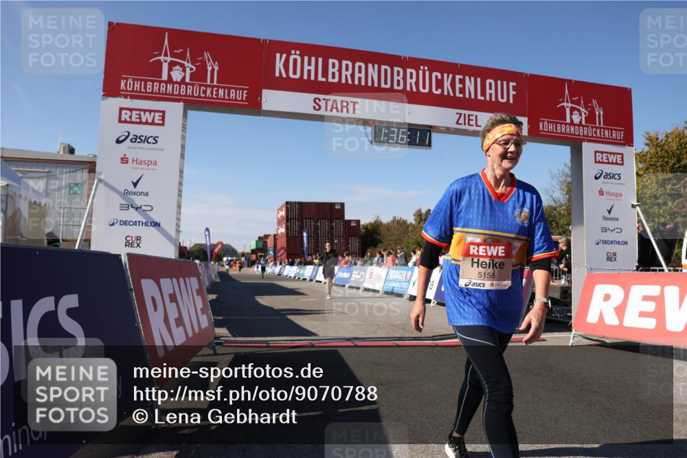 03.10.2025 - Köhlbrandbrückenlauf Lena Gebhardt http://msf.ph/oto/9070788 03.10.2025 13:36:12 Ziel 5045, 5158, 6670 meine-sportfotos.de
