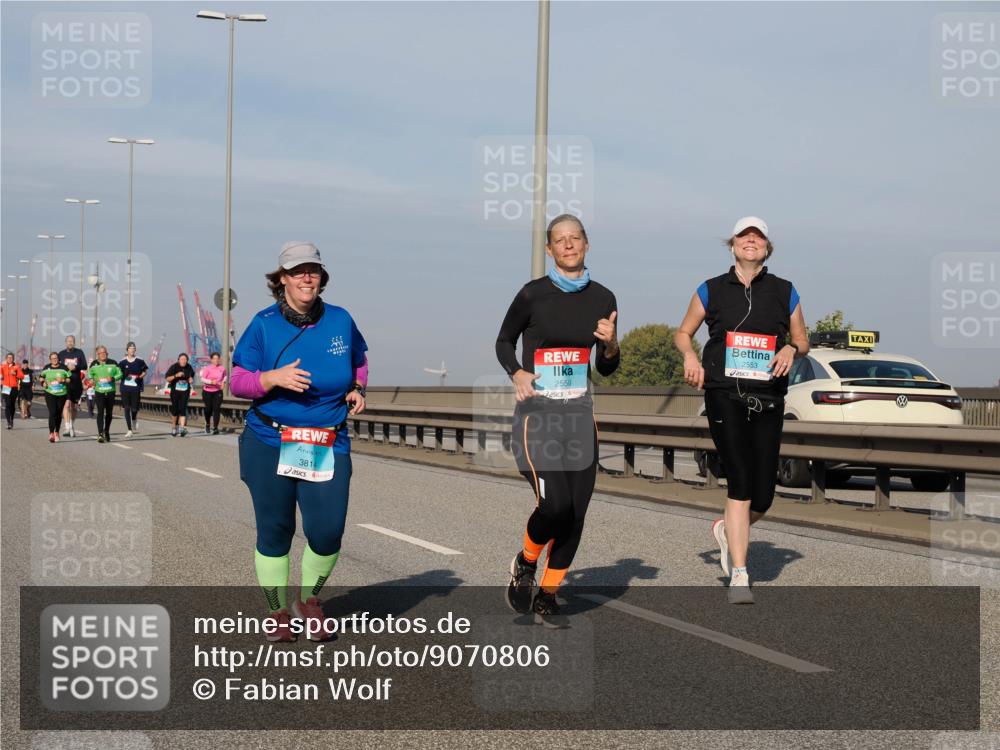 03.10.2025 - Köhlbrandbrückenlauf Fabian Wolf http://msf.ph/oto/9070806 03.10.2025 10:12:42 Position 3 3814, 2550, 2553 meine-sportfotos.de
