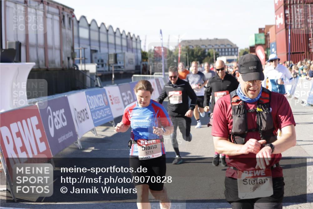 03.10.2025 - Köhlbrandbrückenlauf Jannik Wohlers http://msf.ph/oto/9070828 03.10.2025 13:14:47 Ziel 4202, 4224, 4424, 4533, 4684, 4692, 4788, 4869, 4890, 5525, 5535, 5682, 5686, 5711, 5760, 5761, 5814, 6316, 6344, 6448, 6849 meine-sportfotos.de