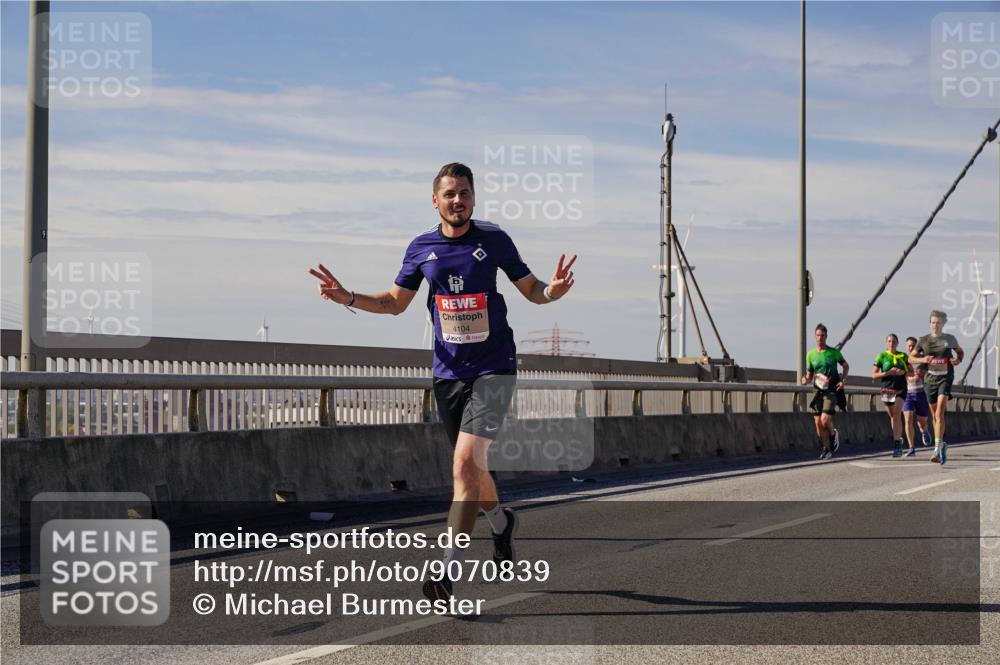 03.10.2025 - Köhlbrandbrückenlauf Michael Burmester http://msf.ph/oto/9070839 03.10.2025 12:35:18 Position 2 4104 meine-sportfotos.de