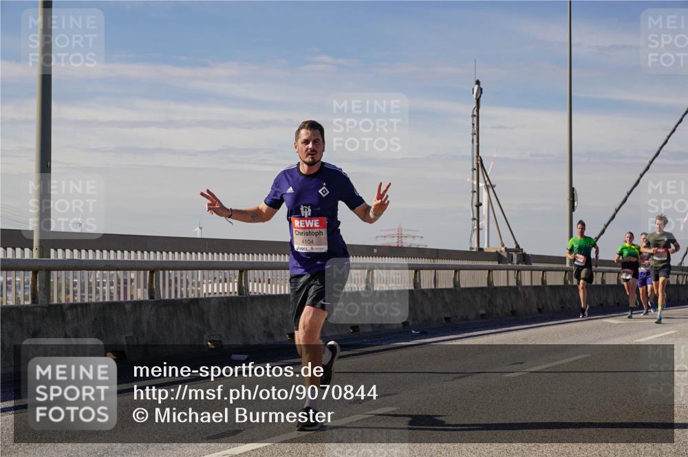03.10.2025 - Köhlbrandbrückenlauf Michael Burmester http://msf.ph/oto/9070844 03.10.2025 12:35:18 Position 2 4104 meine-sportfotos.de